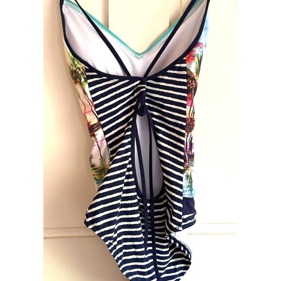 Women’s Sperry Top-Sider One Piece Small Bathing Suit-Tropical - Picture 3 of 9
